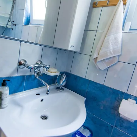 Hébergement de vacances House Tiana *